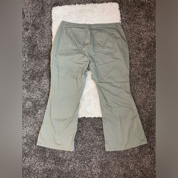 Pants   - Picture 4 of 4
